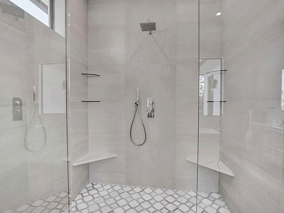 2nd image of 235 NE 11th St #1