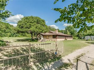 1001 W Bethesda Rd, Cleburne, TX 76031