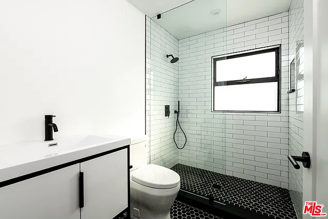 1325 Cabrillo Ave #4 — Photo 12