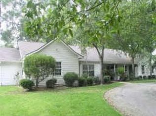 10930 Memorial Dr, Houston, TX 77024