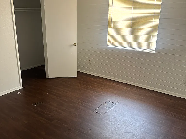 1414 E Dana Ave — Photo 5
