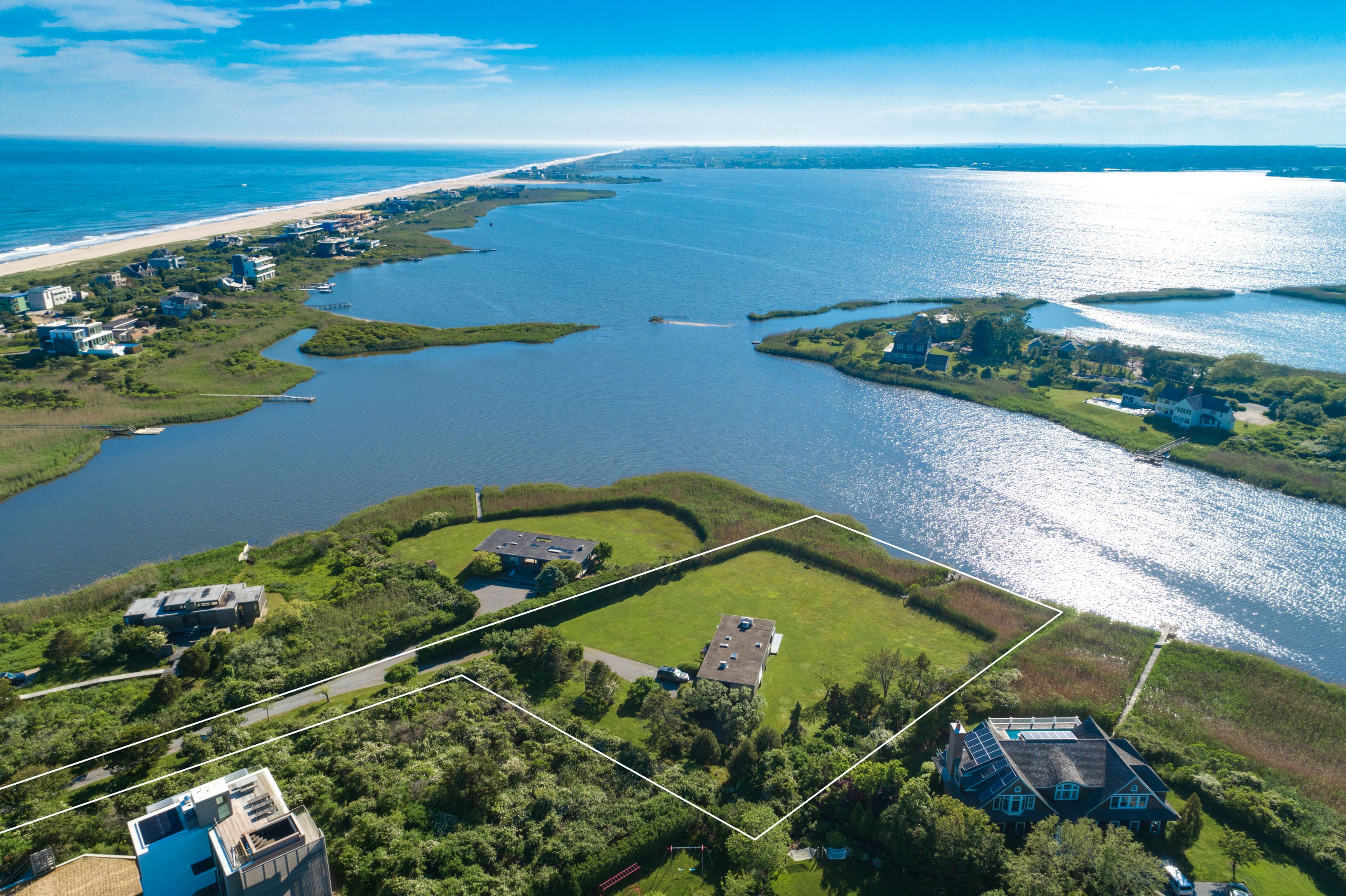 474 Jobs Ln in Bridgehampton Out East