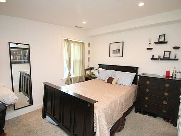 4th image of 1704 Wallace St APT 301