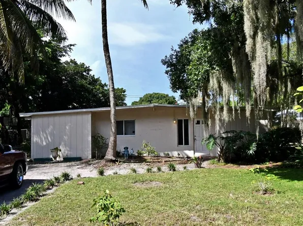 336 Borraclough Street, Fort Pierce, FL 34982