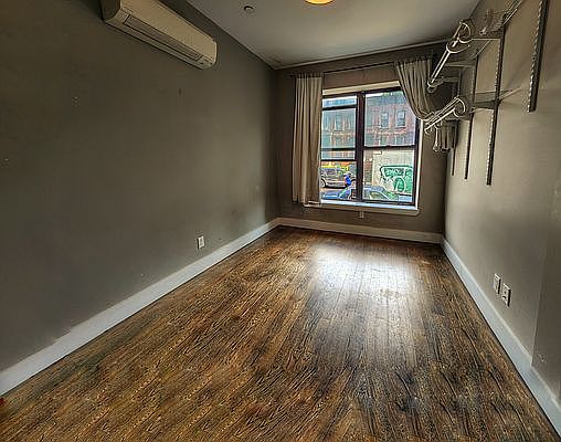 3rd image of 112 Van Buren St #1A