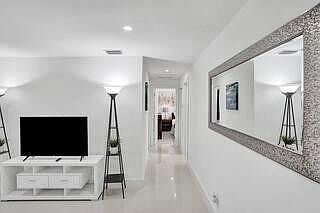 1st image of 4314 SW 48th Ct