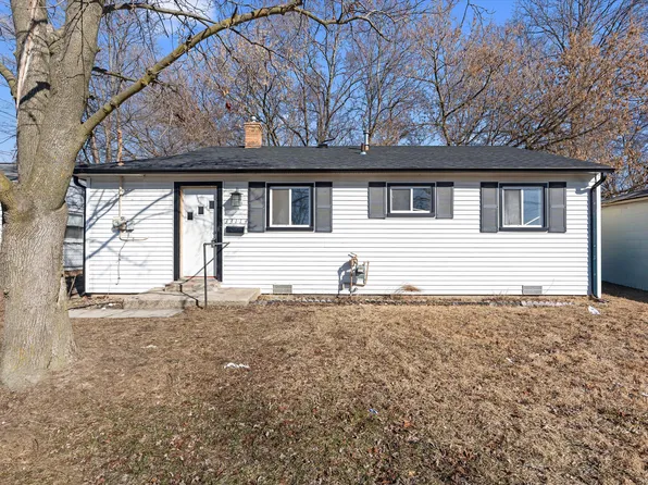 33114 Armada Ct, Westland, MI 48186