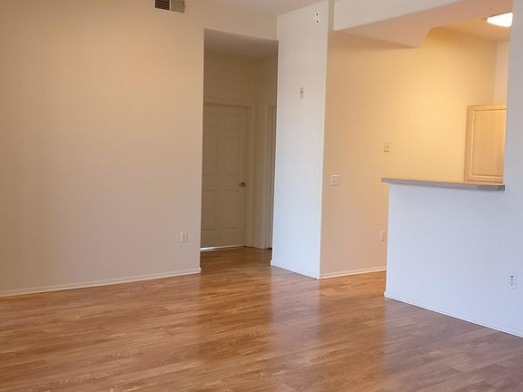 5th image of 5303 N 7th St Unit 309