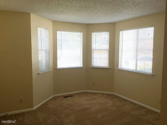 30310054_6374-chesterfield-ln-_reno-_nv_2016-4