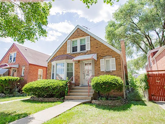 2nd image of 3628 N Oconto Ave
