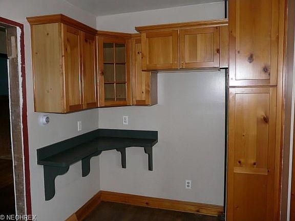 5th image of 2060 McKinley Ave
