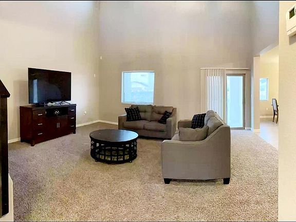 2nd image of 13945 Lago Vista Ave