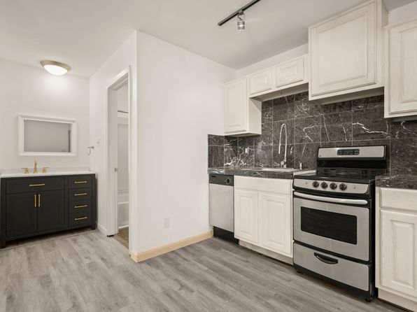 210 W 38th St APT 12