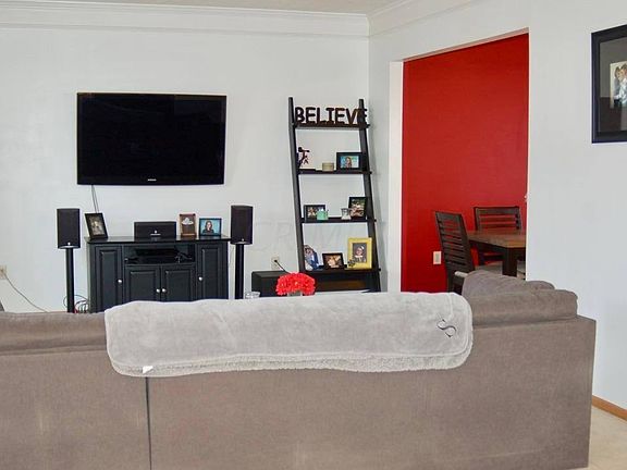 2nd image of 6061 Carlatun St