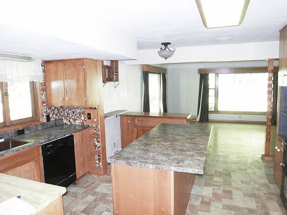 4th image of 3120 Scenic Dr