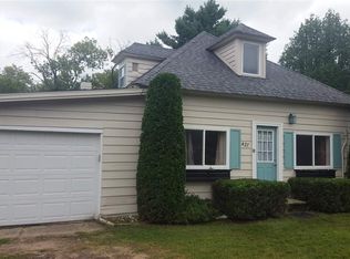 427 Lewis Ave, Boyne City, MI 49712
