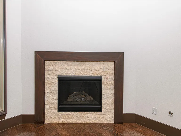 30 Freestone Stream Pl — Photo 13