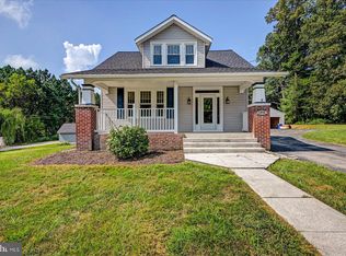 1098 Porters Rd, Spring Grove, PA 17362