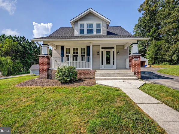 1098 Porters Rd, Spring Grove, PA 17362