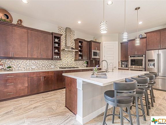 2nd image of 712 Dancing Oak Ln