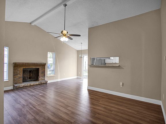 3rd image of 1161 Waterview Blvd E