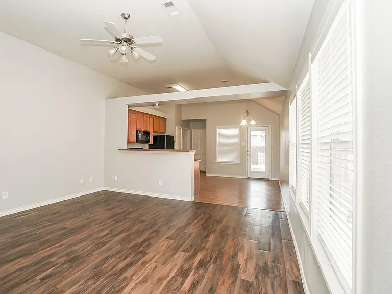 8826 Tucker St — Photo 3