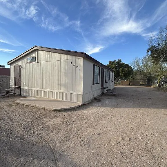 5521 S Bonney Ave — Photo 1