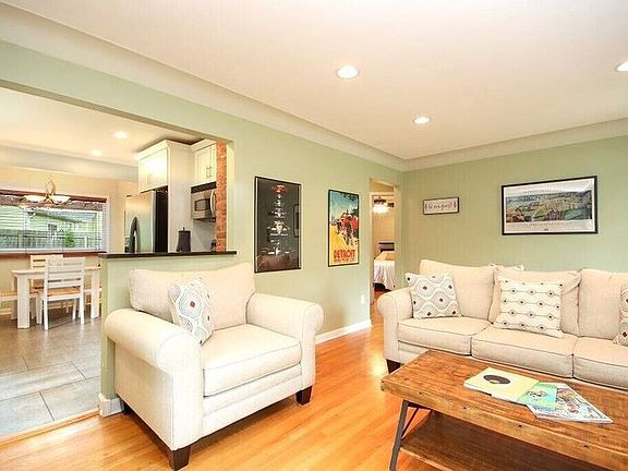 5th image of 1702 Jackson Ave #1