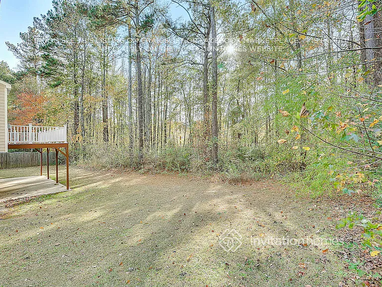 702 Sycamore Dr — Photo 30