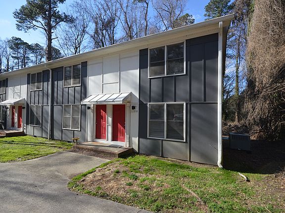 2nd image of 1208 Carlton Ave