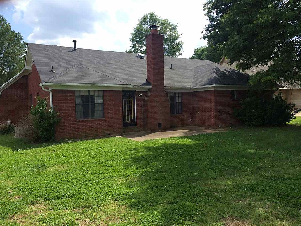2nd image of 4932 Baywood Dr