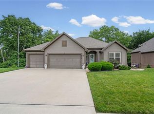9012 NE 108th St, Kansas City, MO 64157