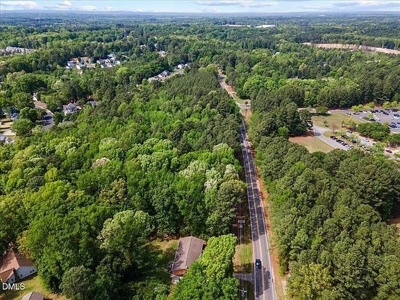 5th image of 631 Clayton Road