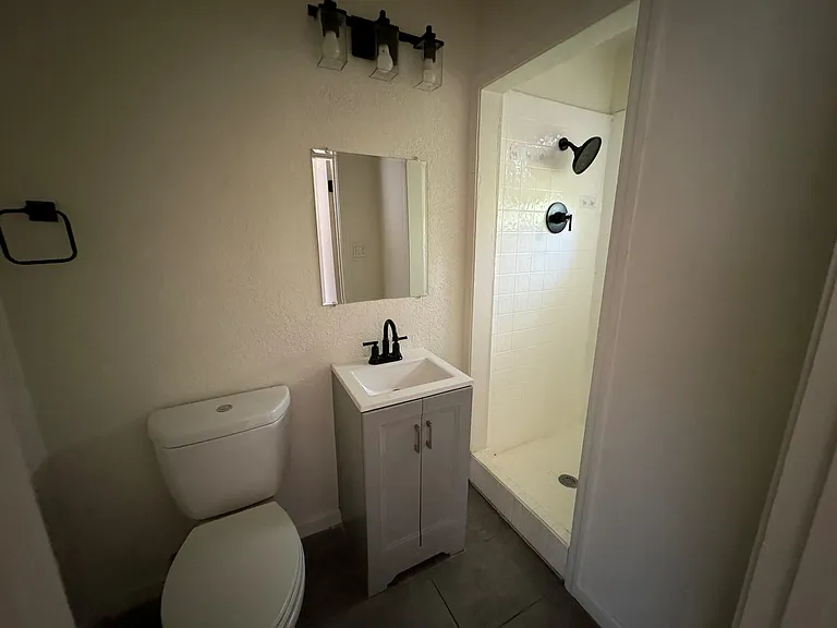 740 E Turney Ave #3 — Photo 7