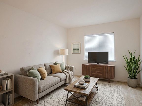 3rd image of 5286 Gramercy Circle