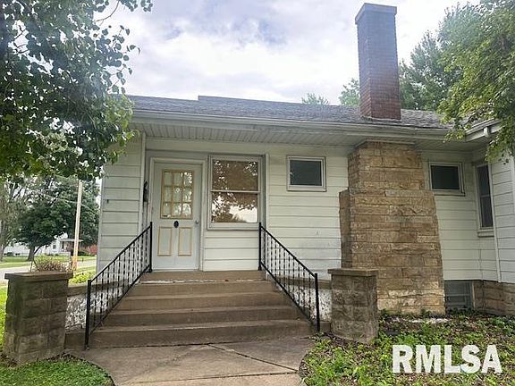 2nd image of 318 W Kaskaskia St