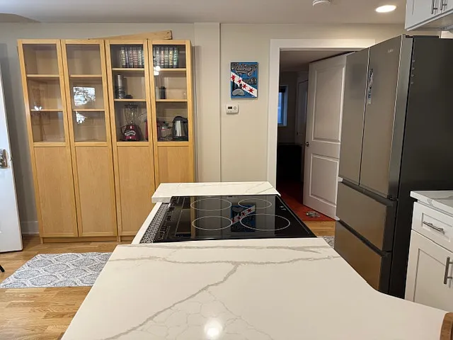 1454 W Farragut Ave — Photo 10