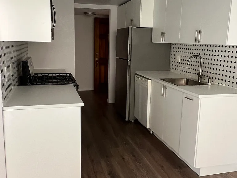 400 N Sunrise Way #150 — Photo 5
