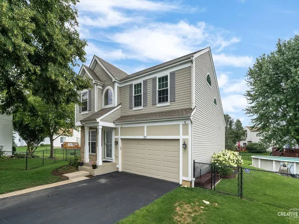 27 Farmington Ct, South Elgin, IL 60177