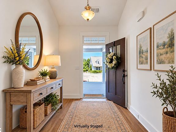 4th image of 312 Runion Lake Ct