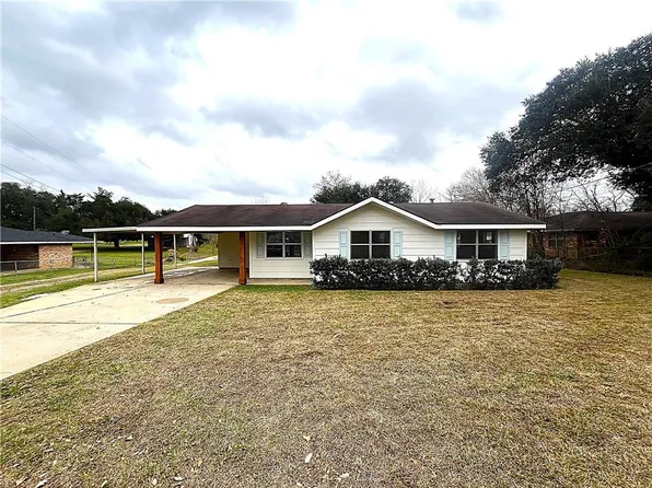 1490 Highway 452, Marksville, LA 71351