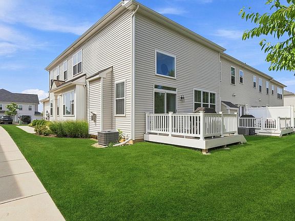 4th image of 23 Swan Ln