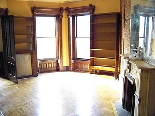 Rented by Urban View Realty | media 73