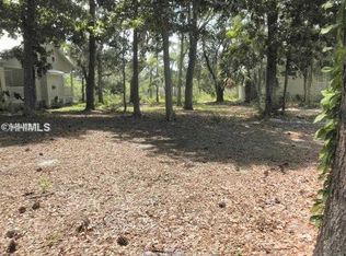 14 Old Coosaw Pl, Seabrook, SC 29940