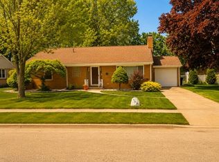 105 Birney St, Essexville, MI 48732