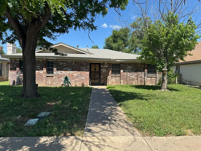 7200 Hatton Rd — Photo 1