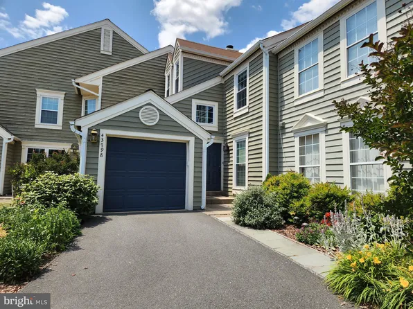 43798 Stonebridge Dr, Ashburn, VA 20147