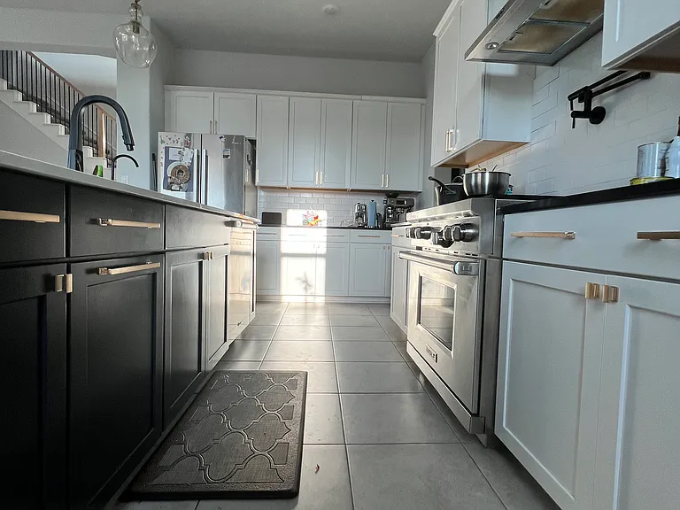 472 Cortaro Dr — Photo 11