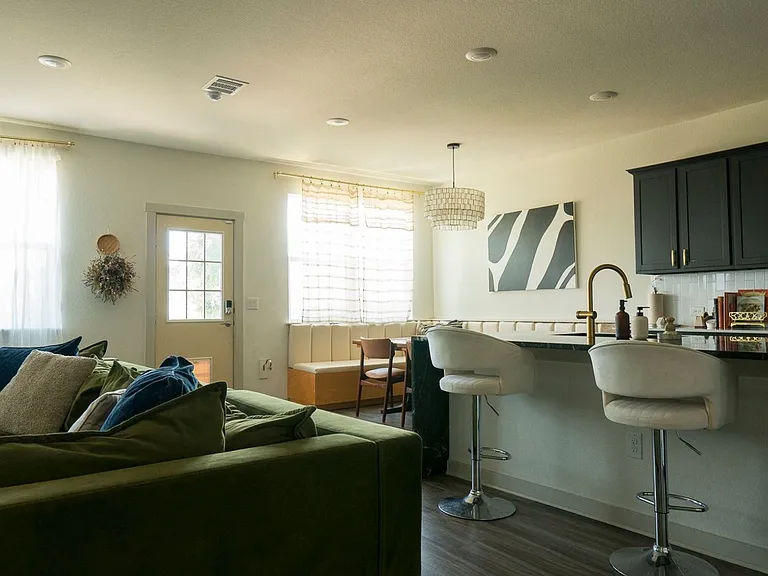 7716 Jacobean Way — Photo 8