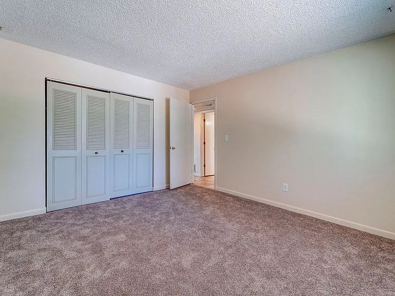 1455 Manitou Blvd — Photo 16